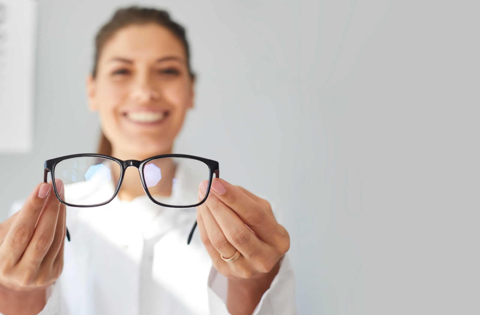 Best Lenses for Glasses: How to Choose the Right Type for Your Vision and Lifestyle