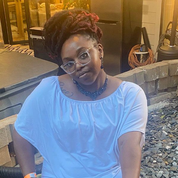 Do glasses have to match your outfit? - Tips Sharing