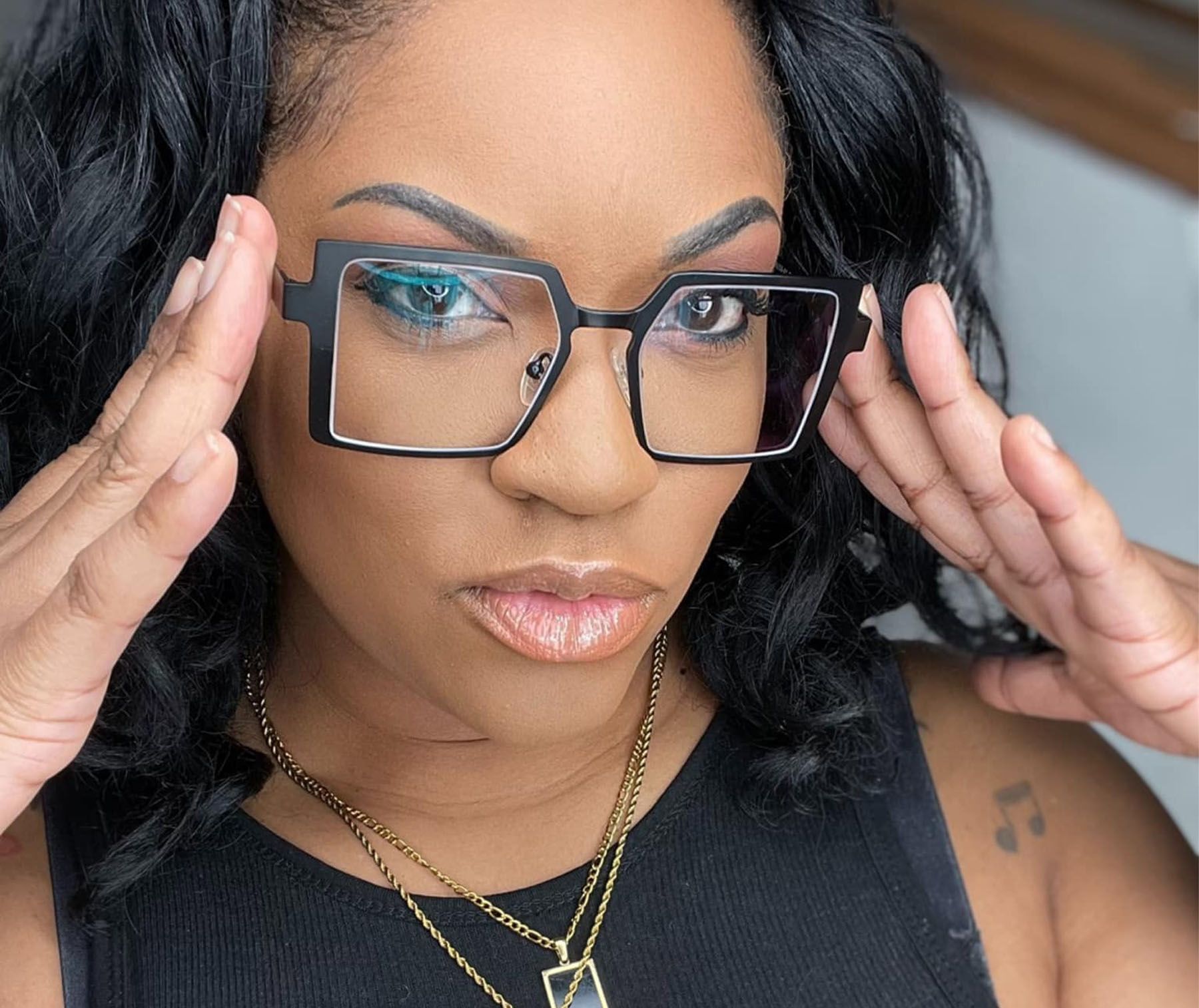 A Journey from Necessity to Style on Vooglam Glasses