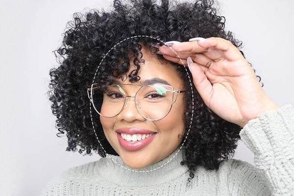 Best Glasses for a Round Face: The Definitive Guide