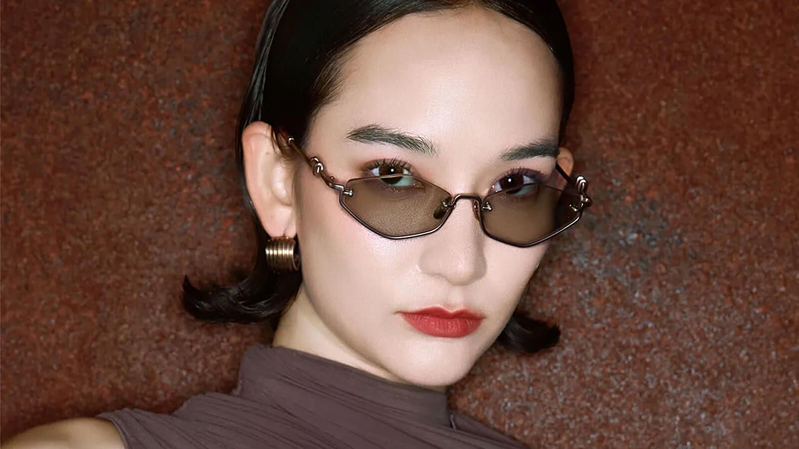 Half-Rimless Glasses Revival: 2026 Intellectual Trend Guide