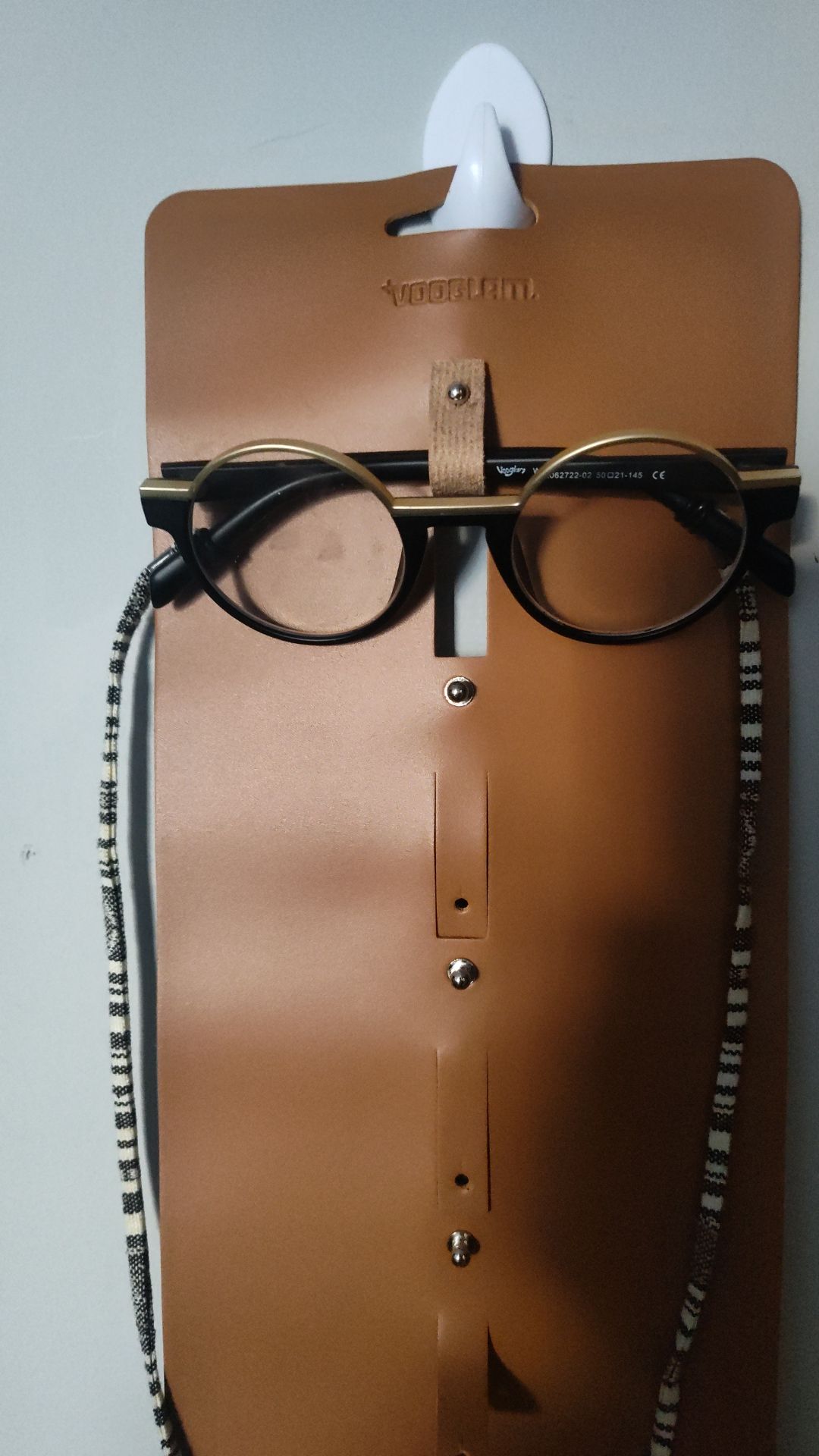 Vooglam review from Houston Andrews: Nice Frame