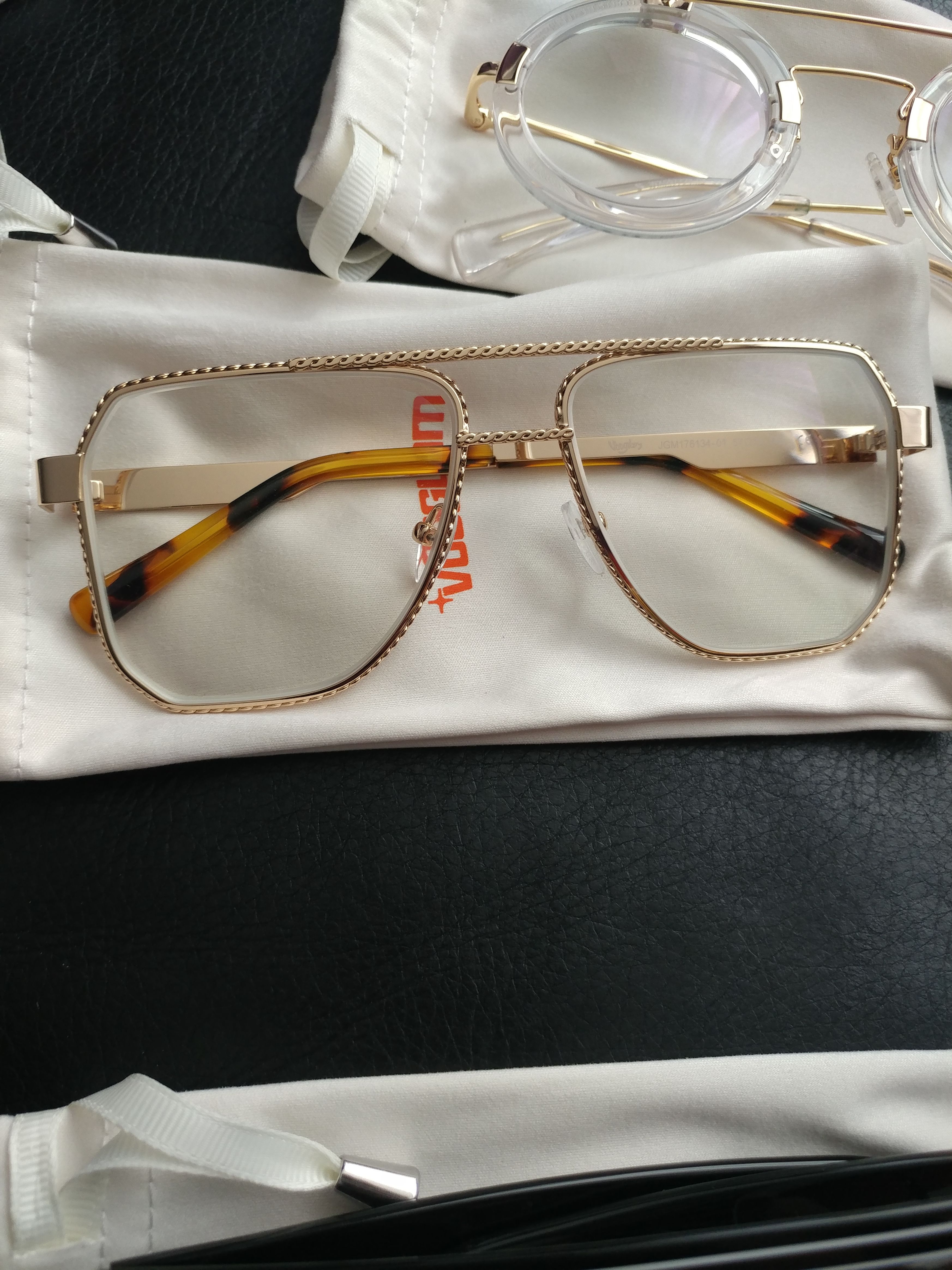 Vooglam review from Esther: Fancy aviator