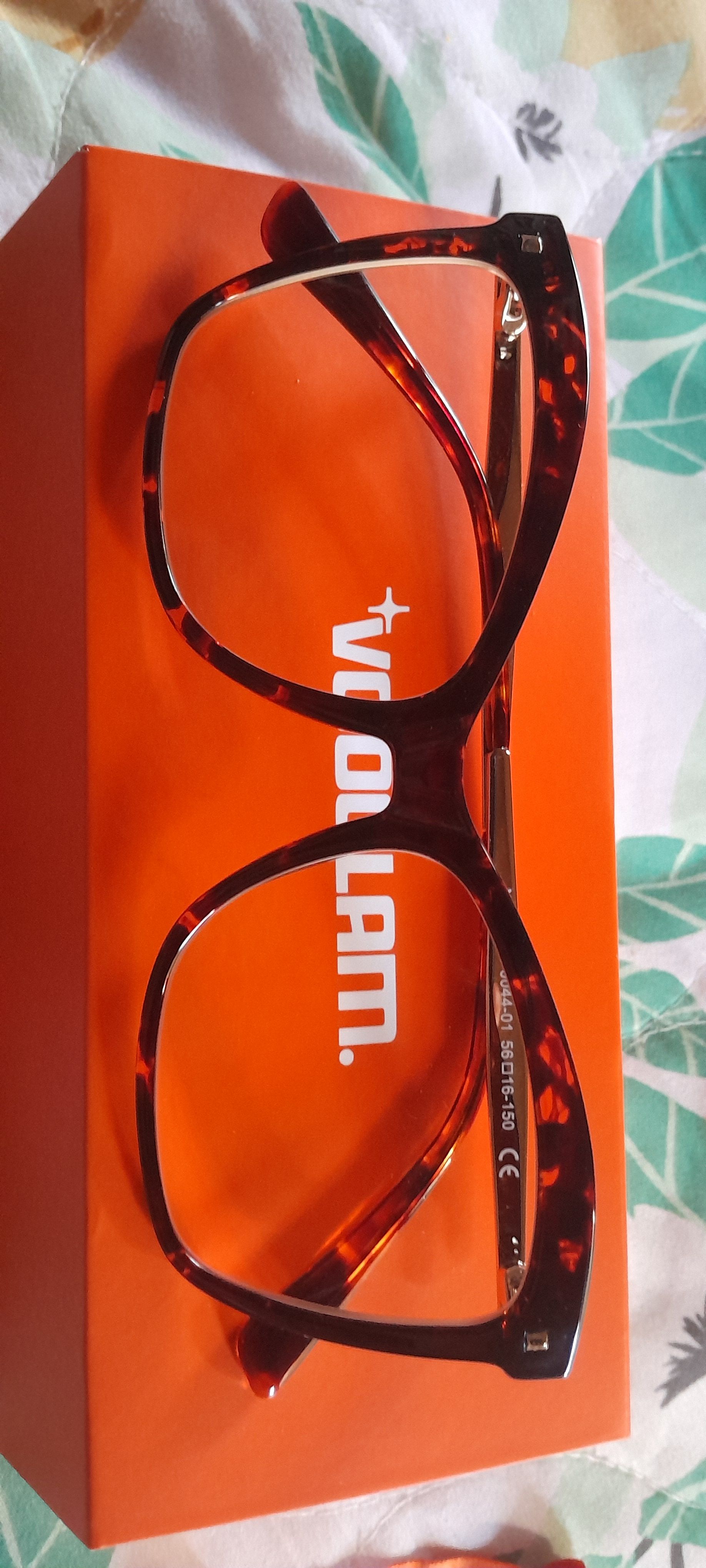 Vooglam review from Shanda Parker: Classy Eyewear