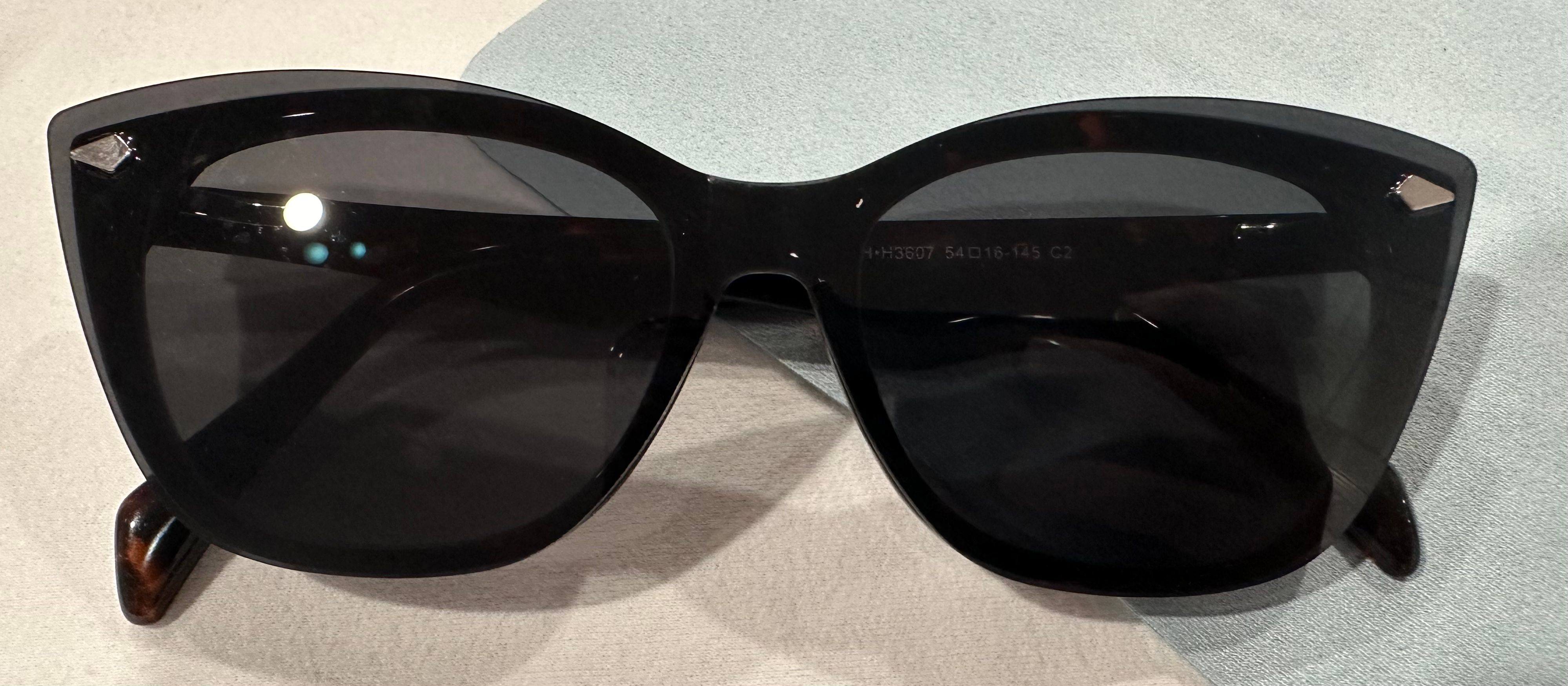 Vooglam review from Heather: Cool Design