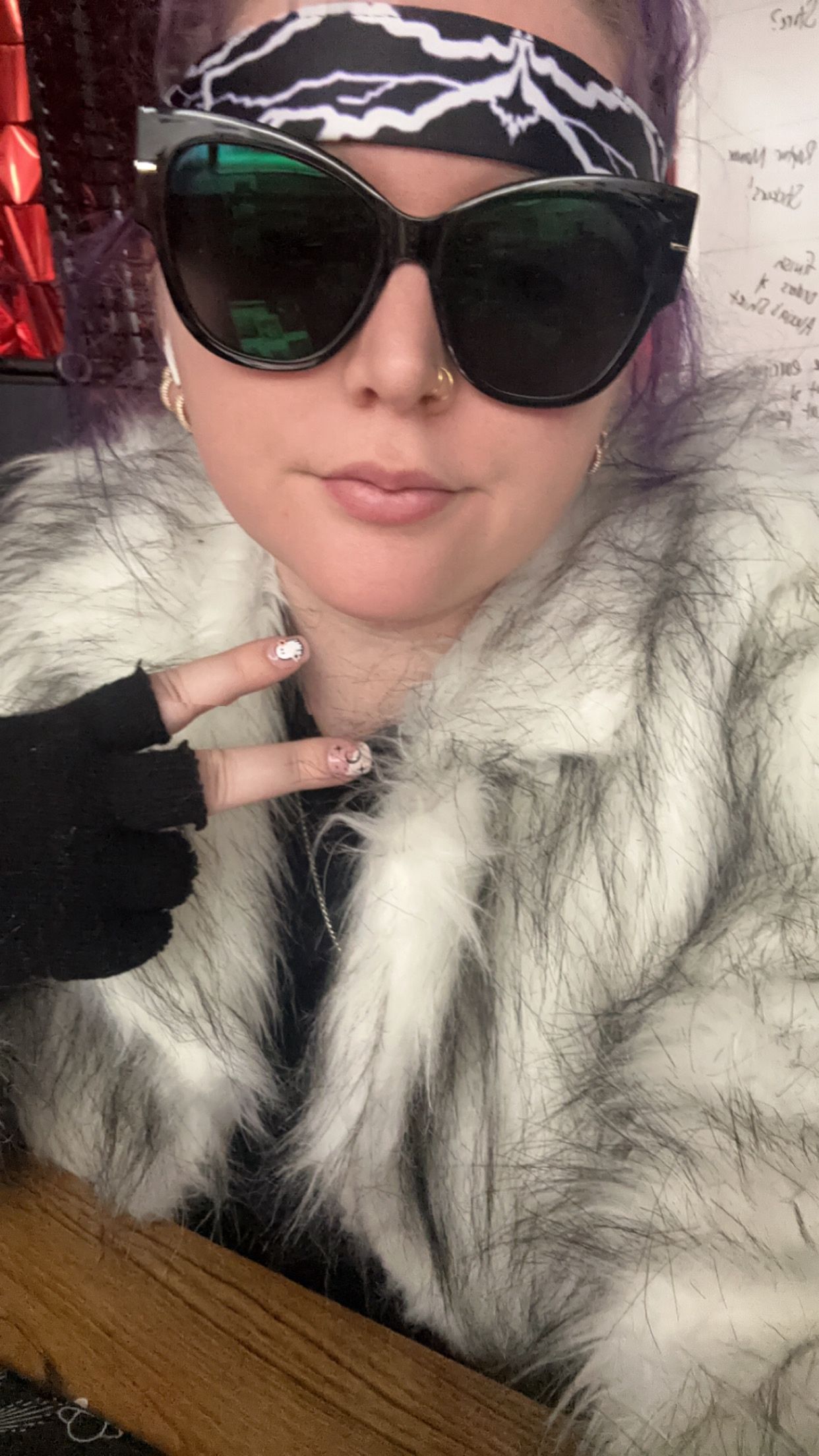 Vooglam review from jojo: cute!