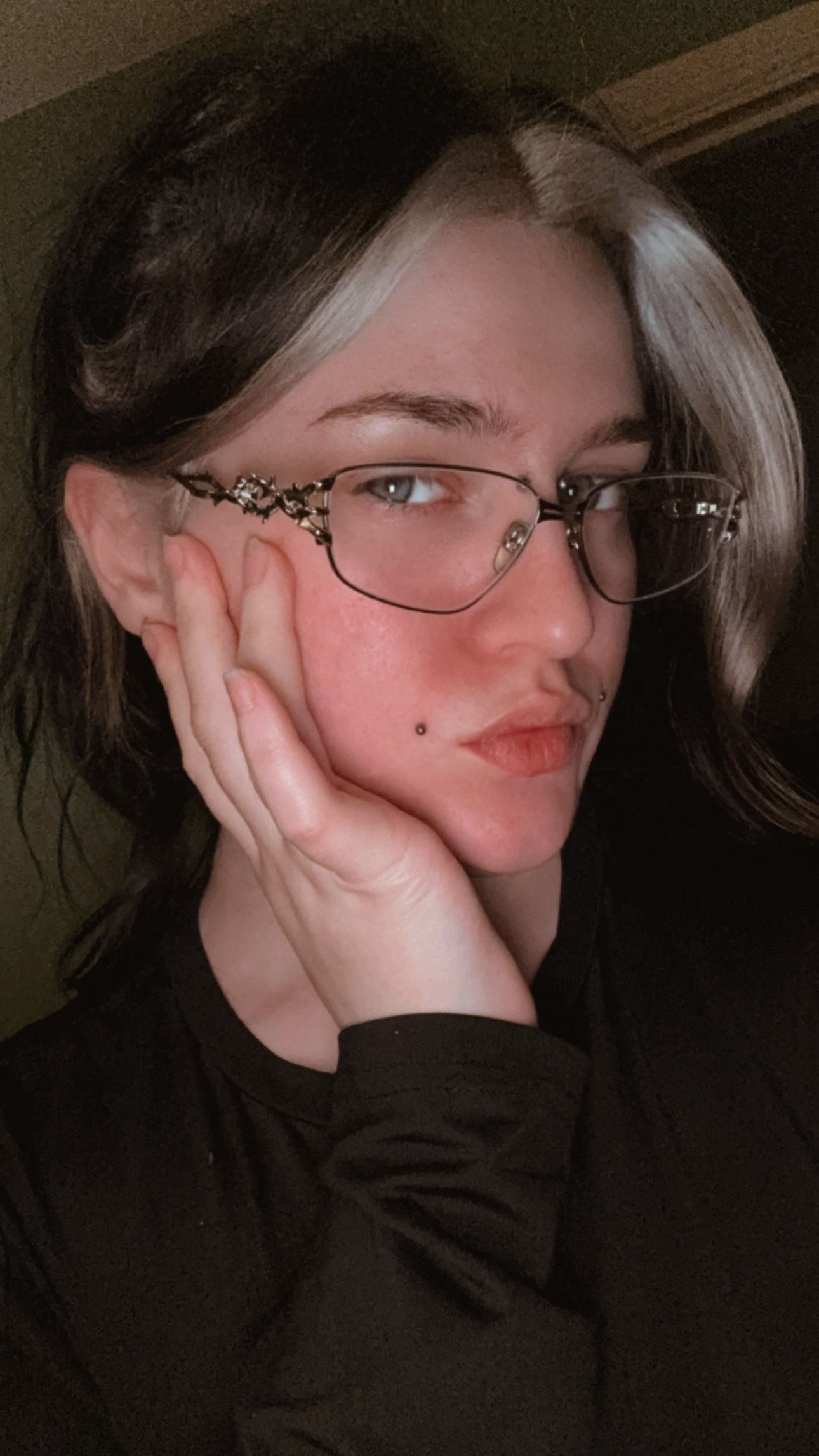 Vooglam review from Reina Endrodi: high quality prescription glasses!