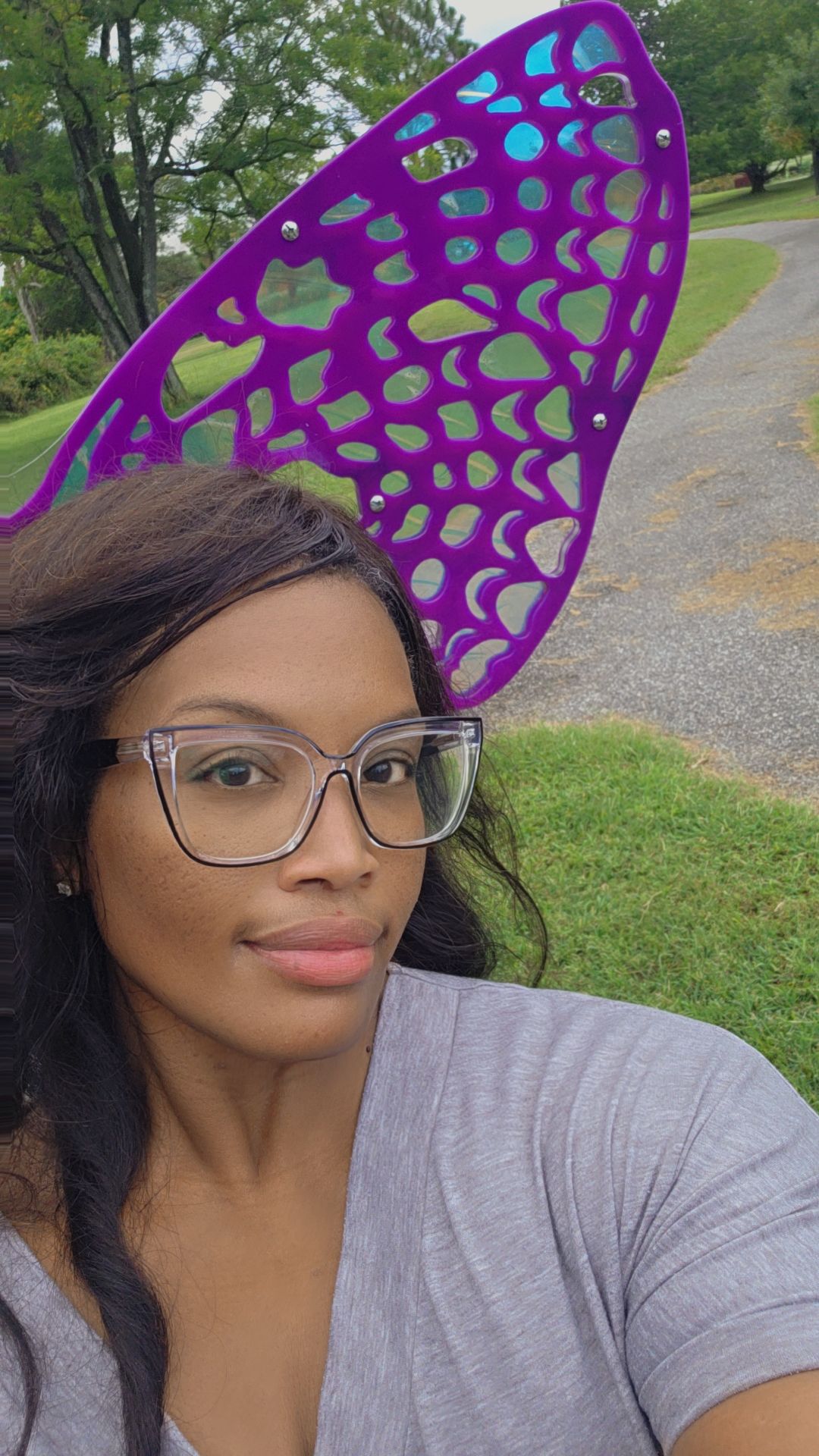 Vooglam review by Jewel on Jessye: Love Em - Image 1