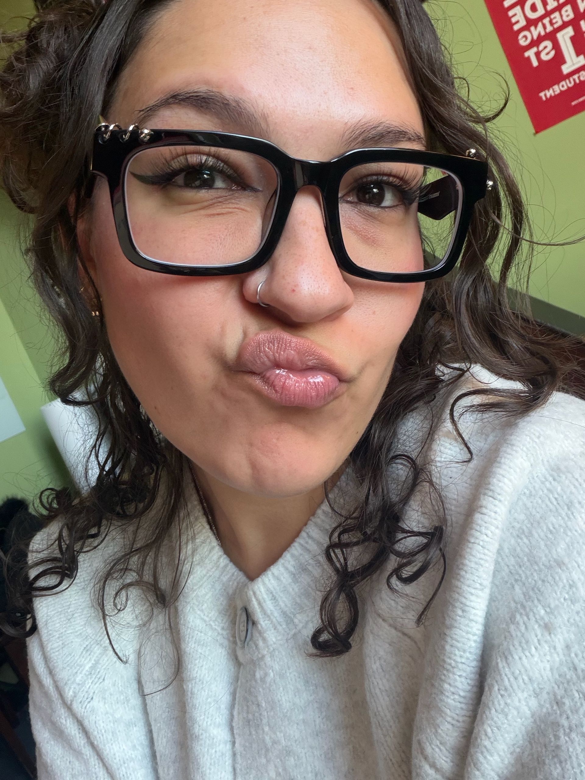 Vooglam review from Tayia: So Cute!!