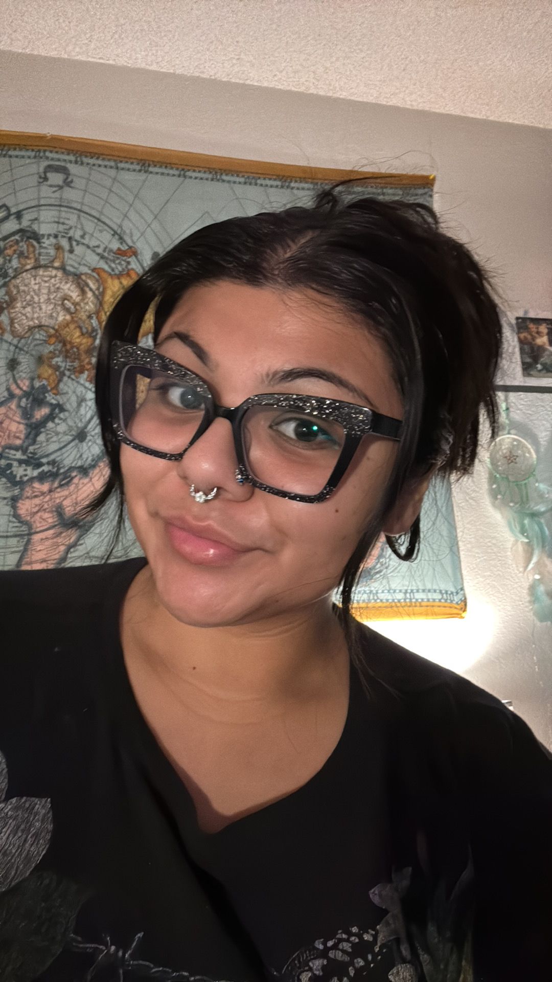 Vooglam review from Montserrat Z.: goes with everything!