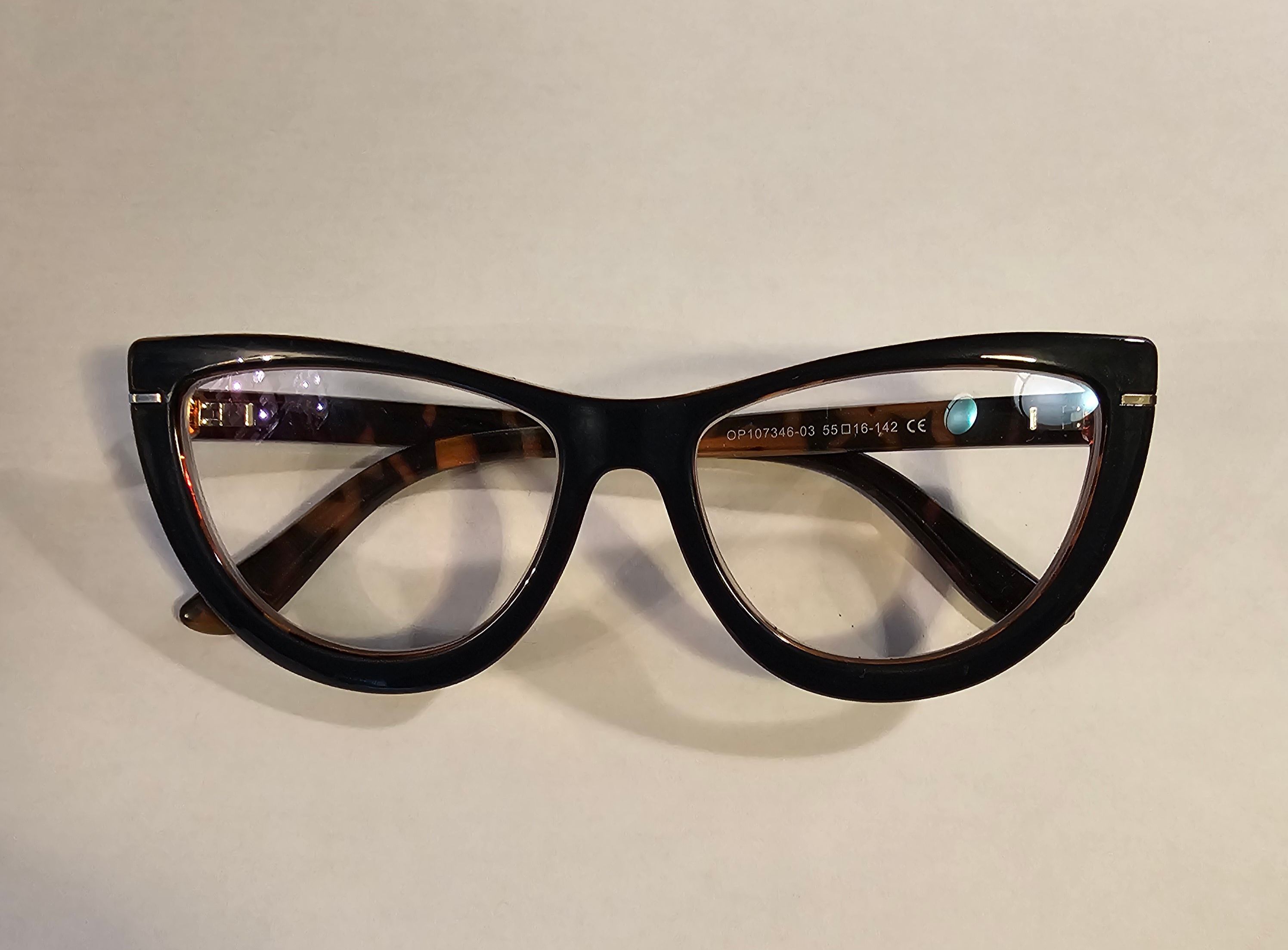 Vooglam review from Yolanda: Nice, Sturdy, & Stylish