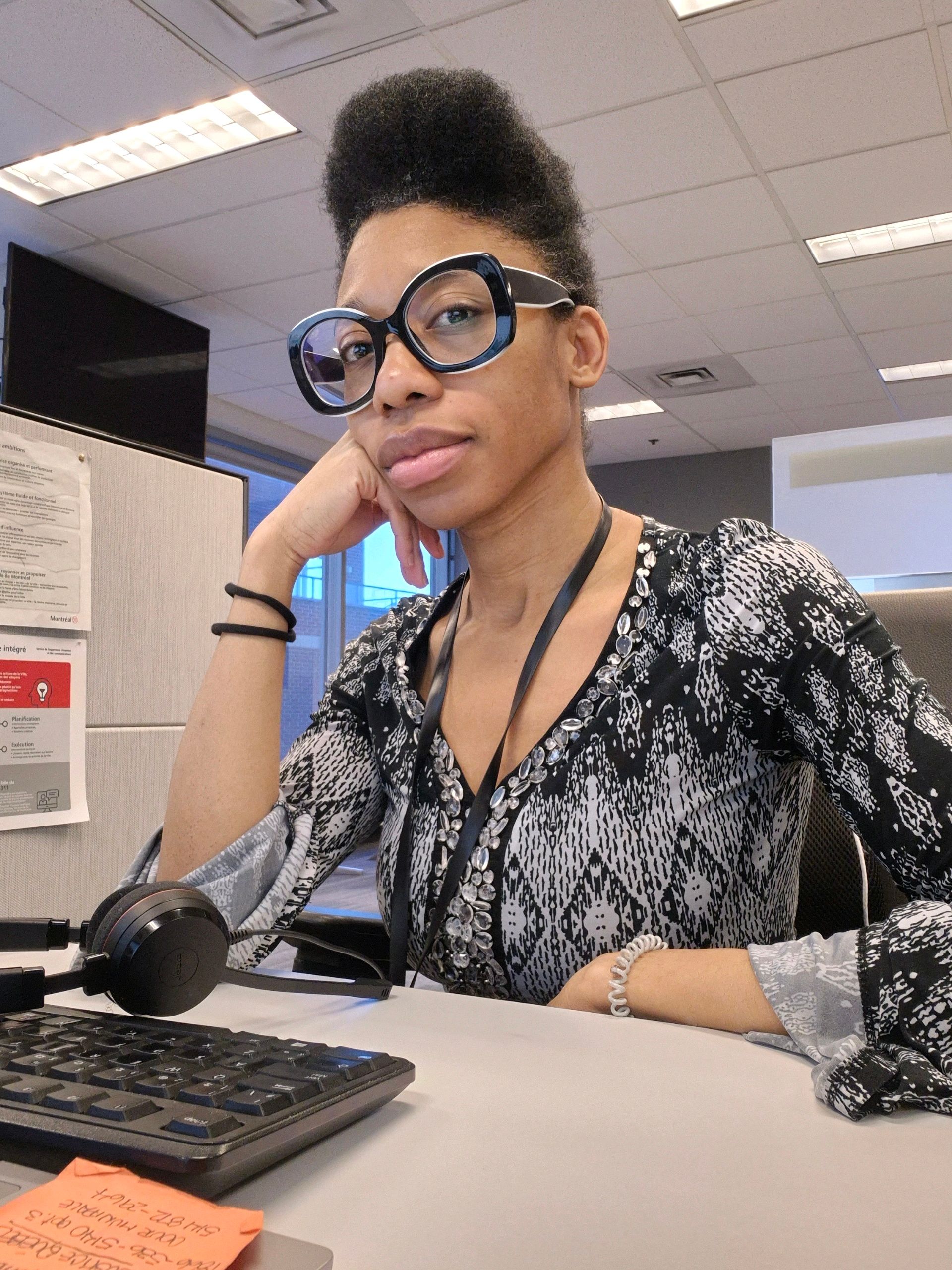 Vooglam review from Cess Jean: The IT glasses