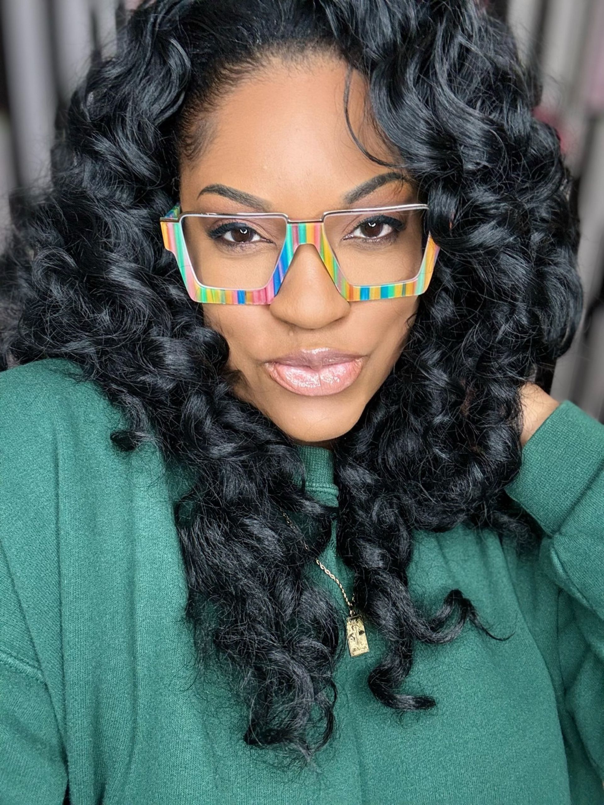 Vooglam review by Porsha G on Dardhan: vibrant - Image 1