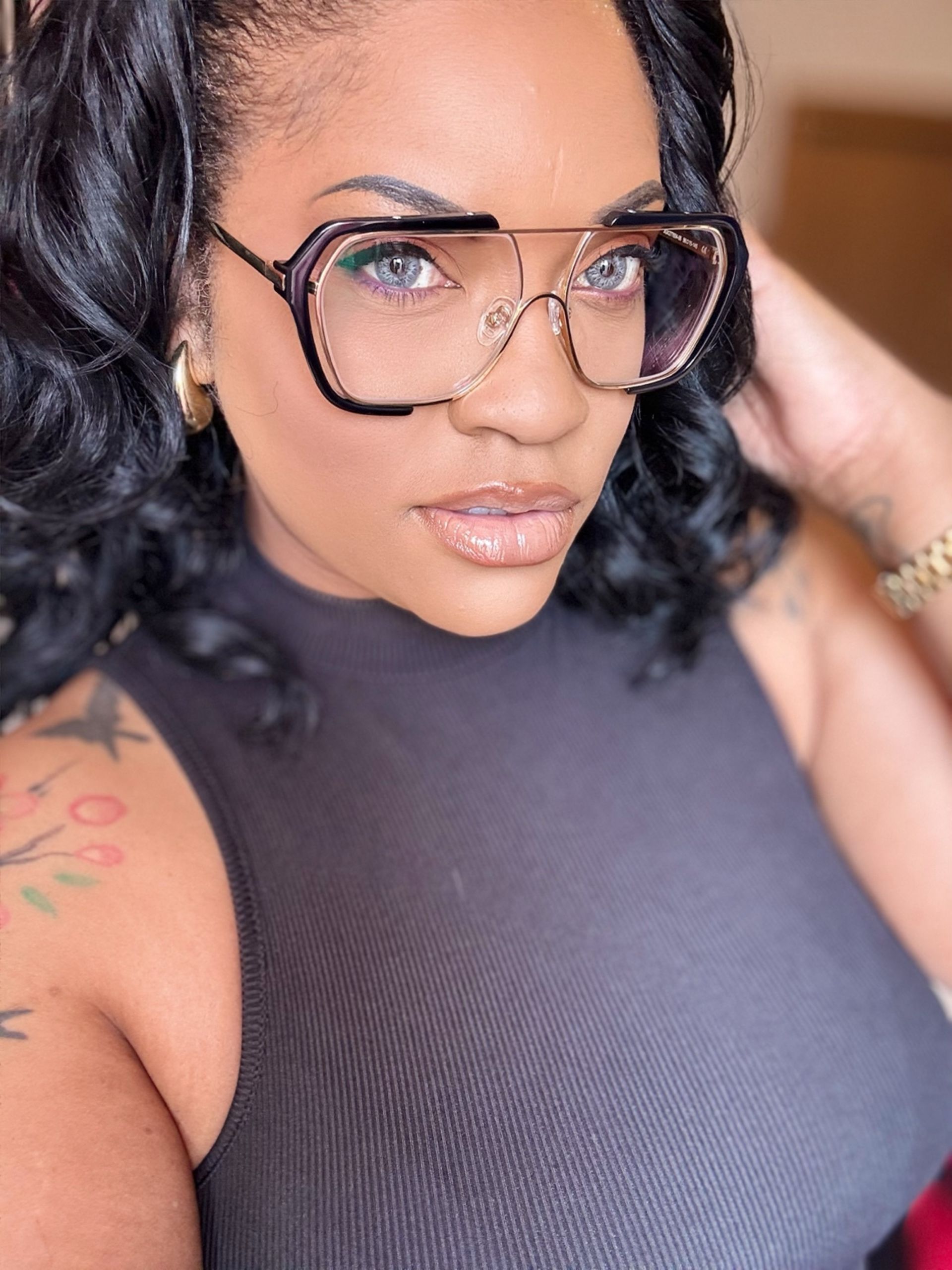Vooglam review from Porsha G: My Namesake Frame
