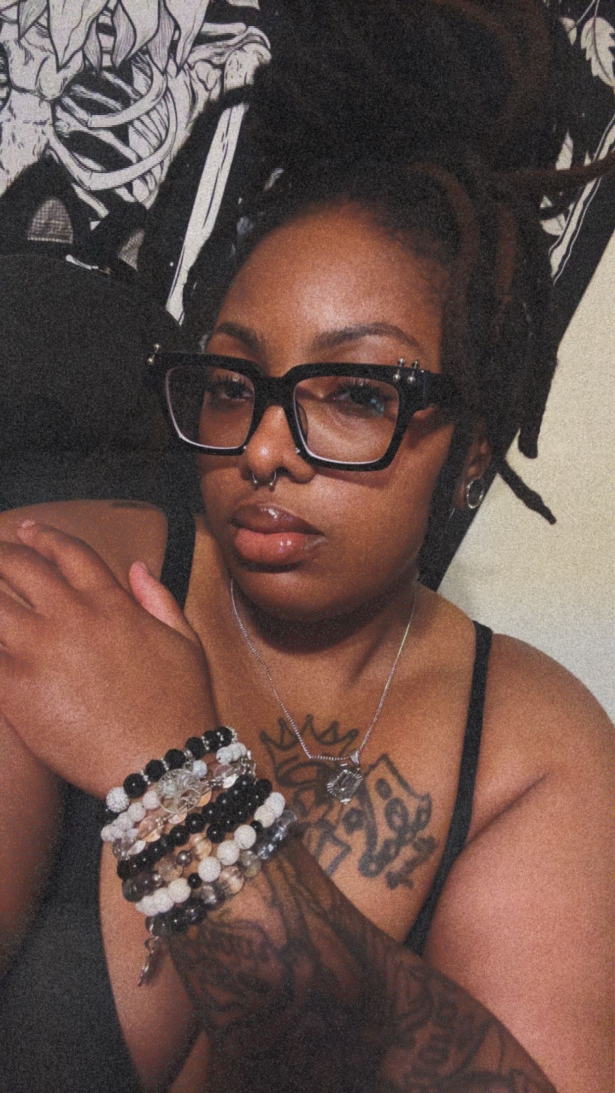 Vooglam review from JaQuana Mc: if looks could kill..
