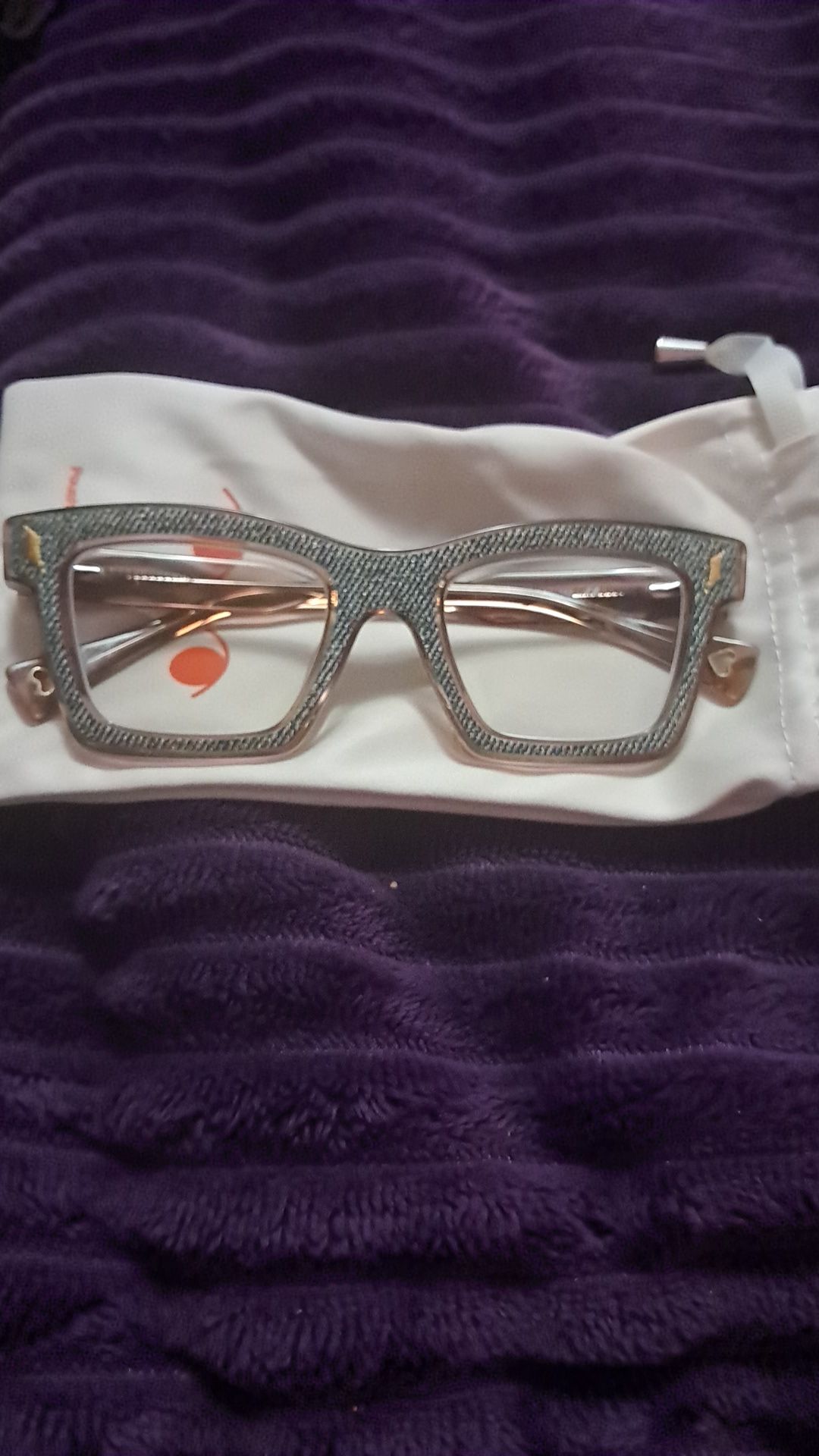 Vooglam review by Dana on Ganya: Beautiful - Image 1