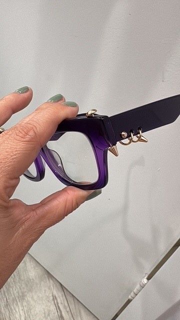 Vooglam review from Raiza: Beautiful purple