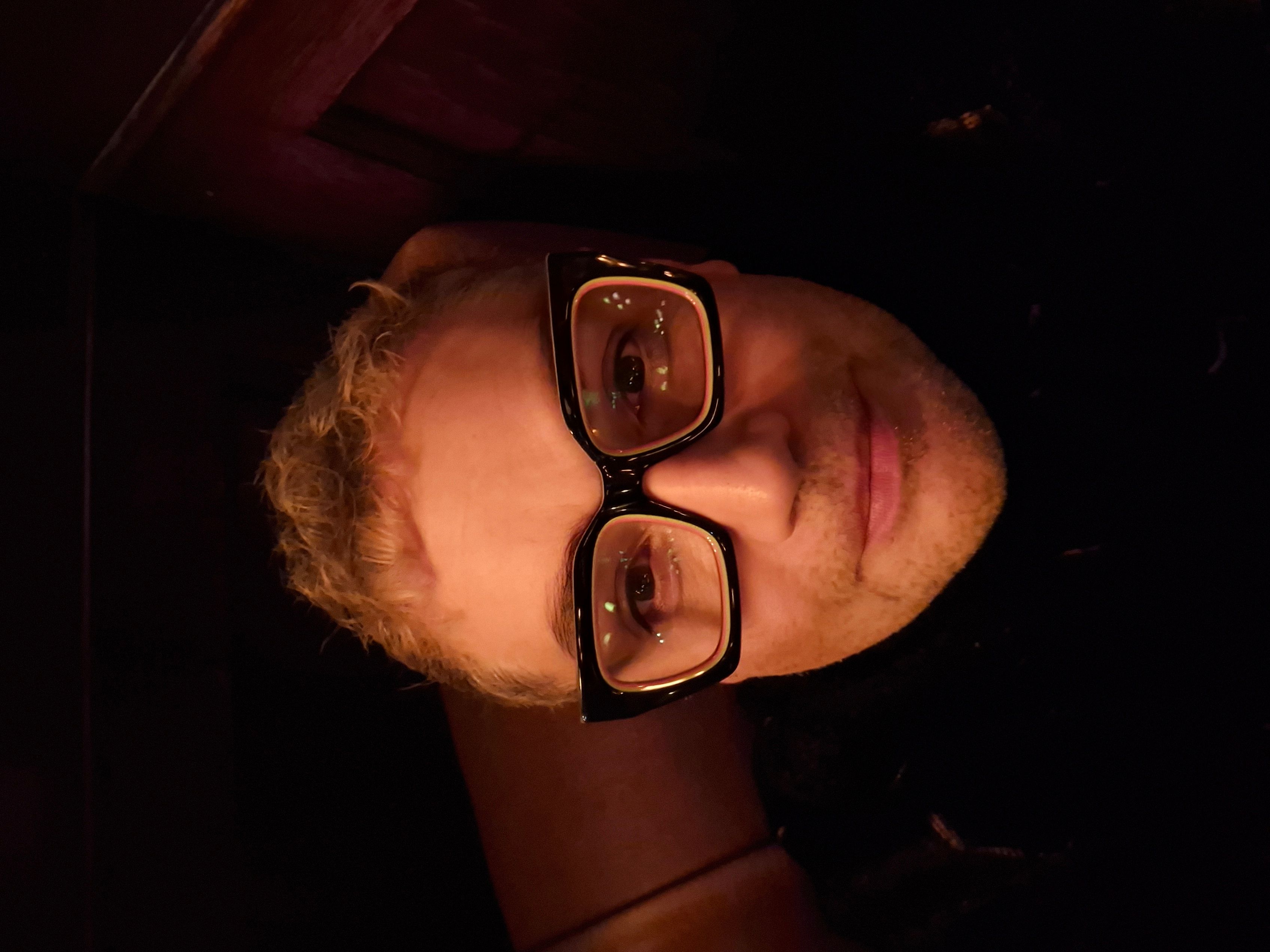 Vooglam review from Ray Jones: Funky Glasses