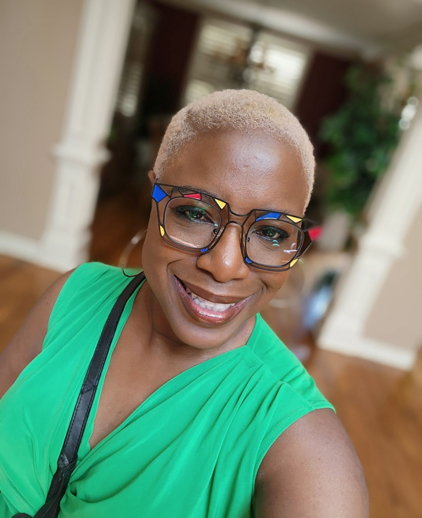 Vooglam review from Stephanie: I am very pleased with these frames! I added transitional & progressive prescription lenses & have no issues. I am in the process of adding my new prescription for my new frames! Thank you Vooglam for my savings!