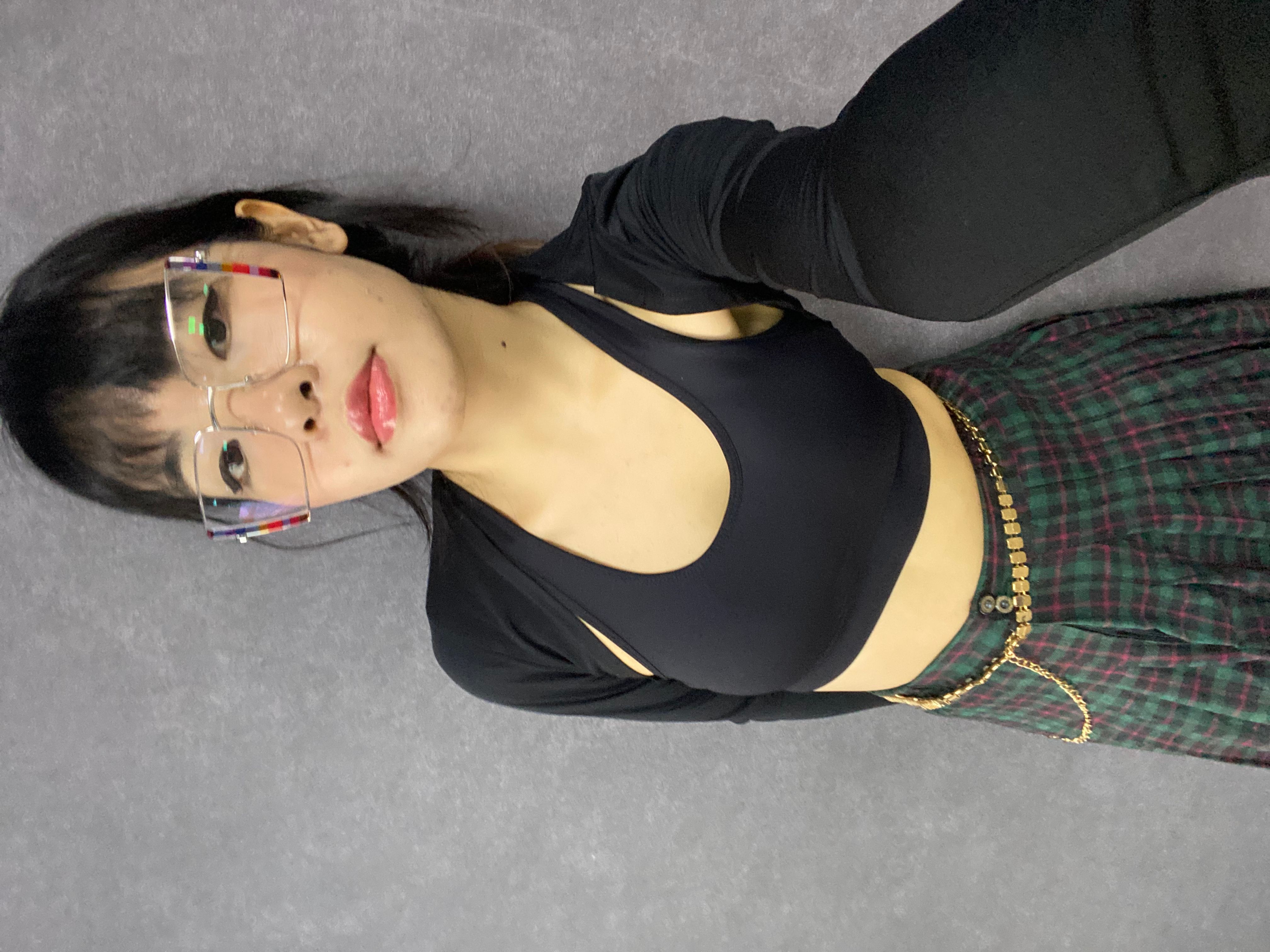 Vooglam review from Phoebe: so comfy, works w all outfits
