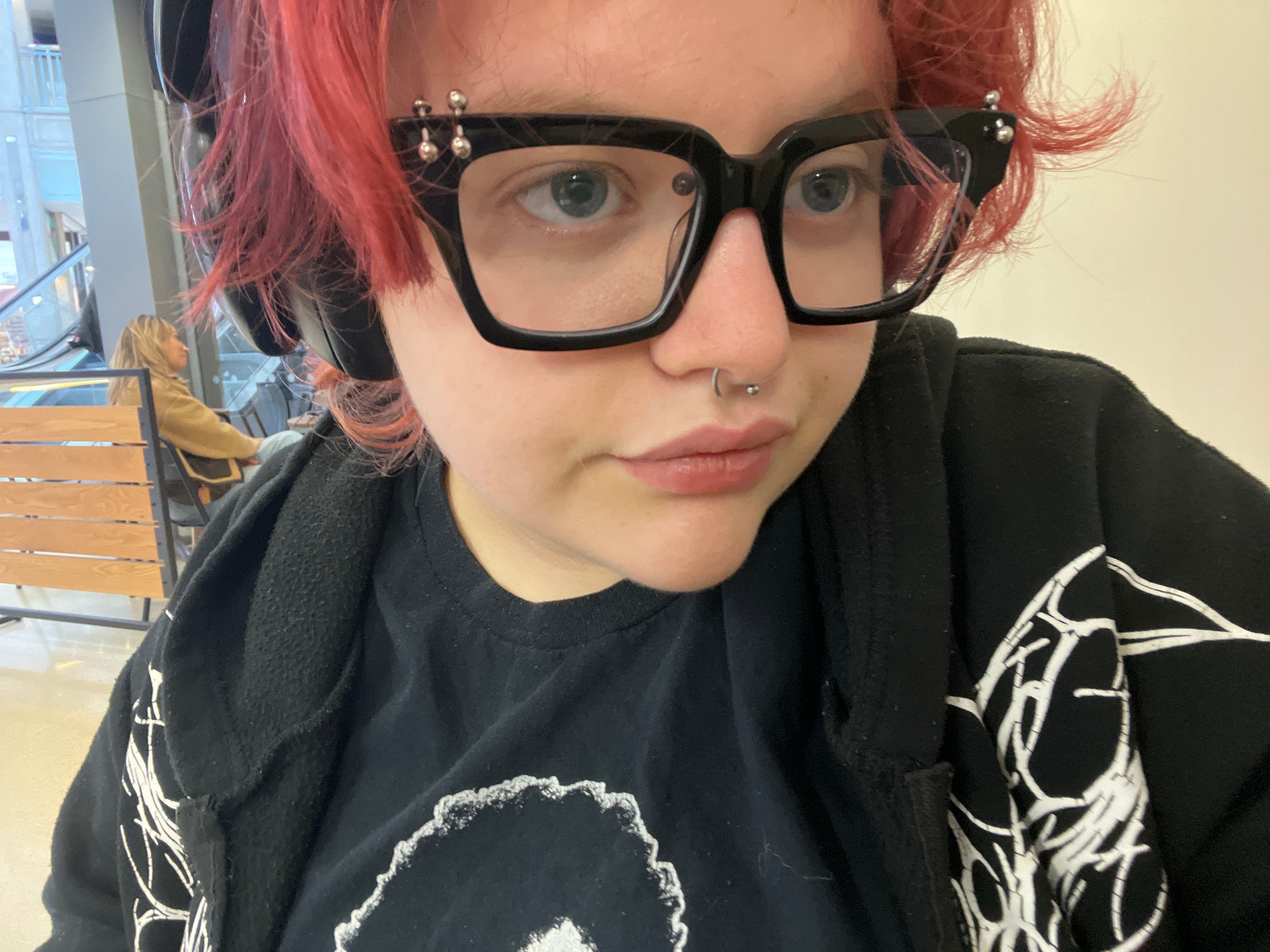 Vooglam review by Brayden on PIERCE: Amazing quality - Image 1