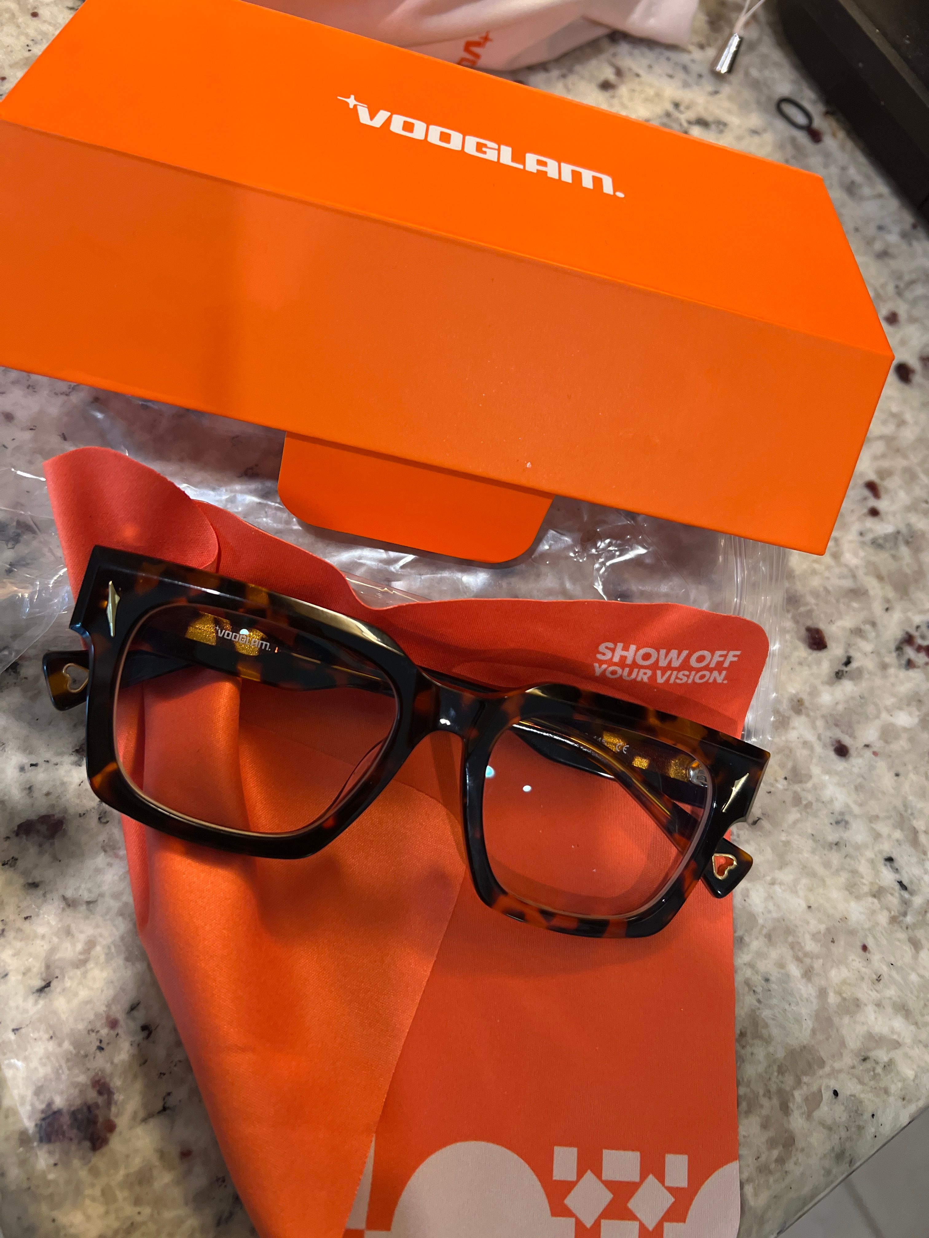 Vooglam review from Pat: Happy customer