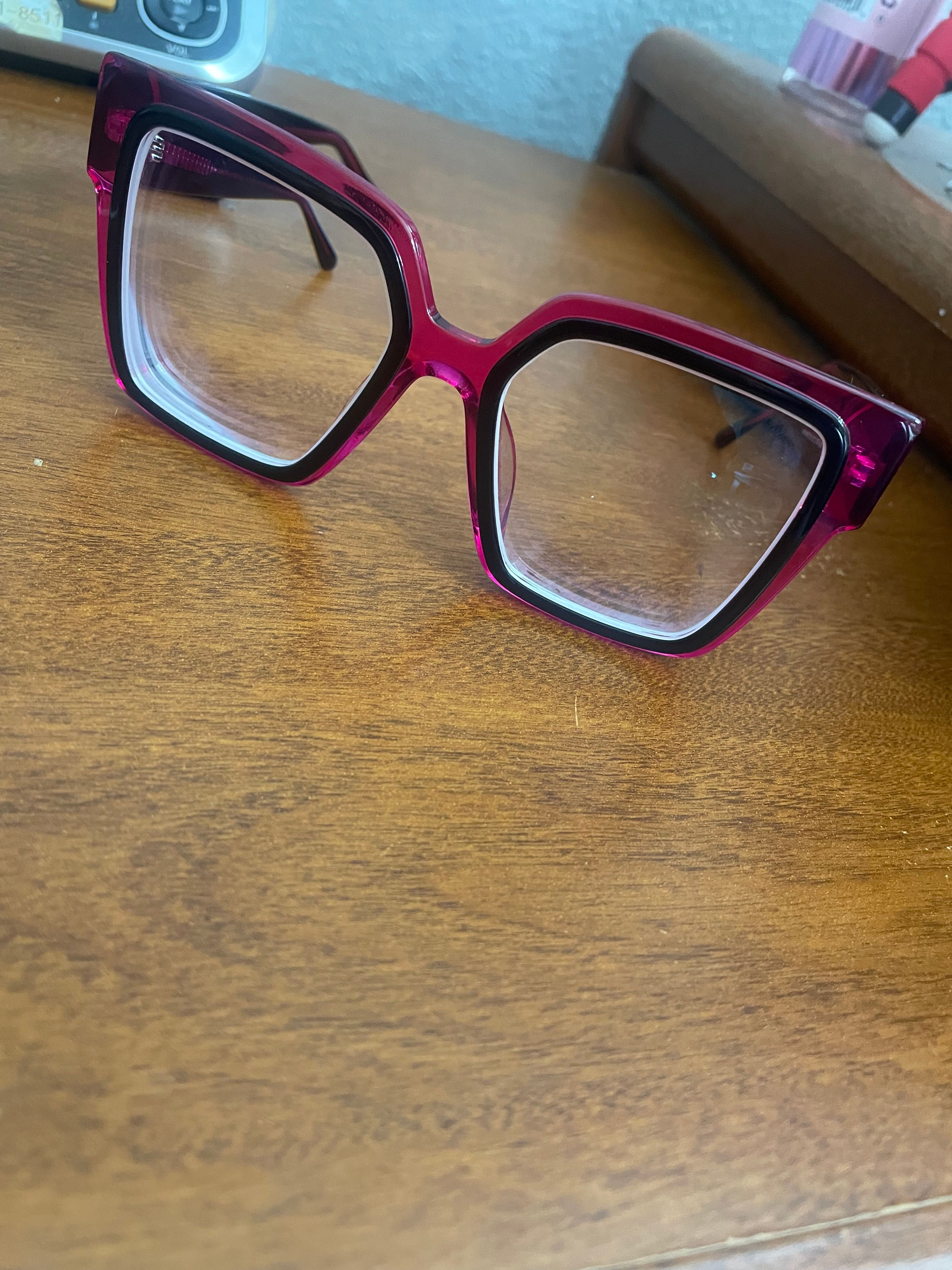 Vooglam review from Jackie: I love the glasses. Good material, great color