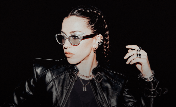 Vooglam Grunge Rock Collection: bold horn rimmed prescription glasses inspired by 90s grunge rock culture