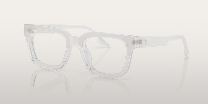 Fashionable glasses frame with distinctive look