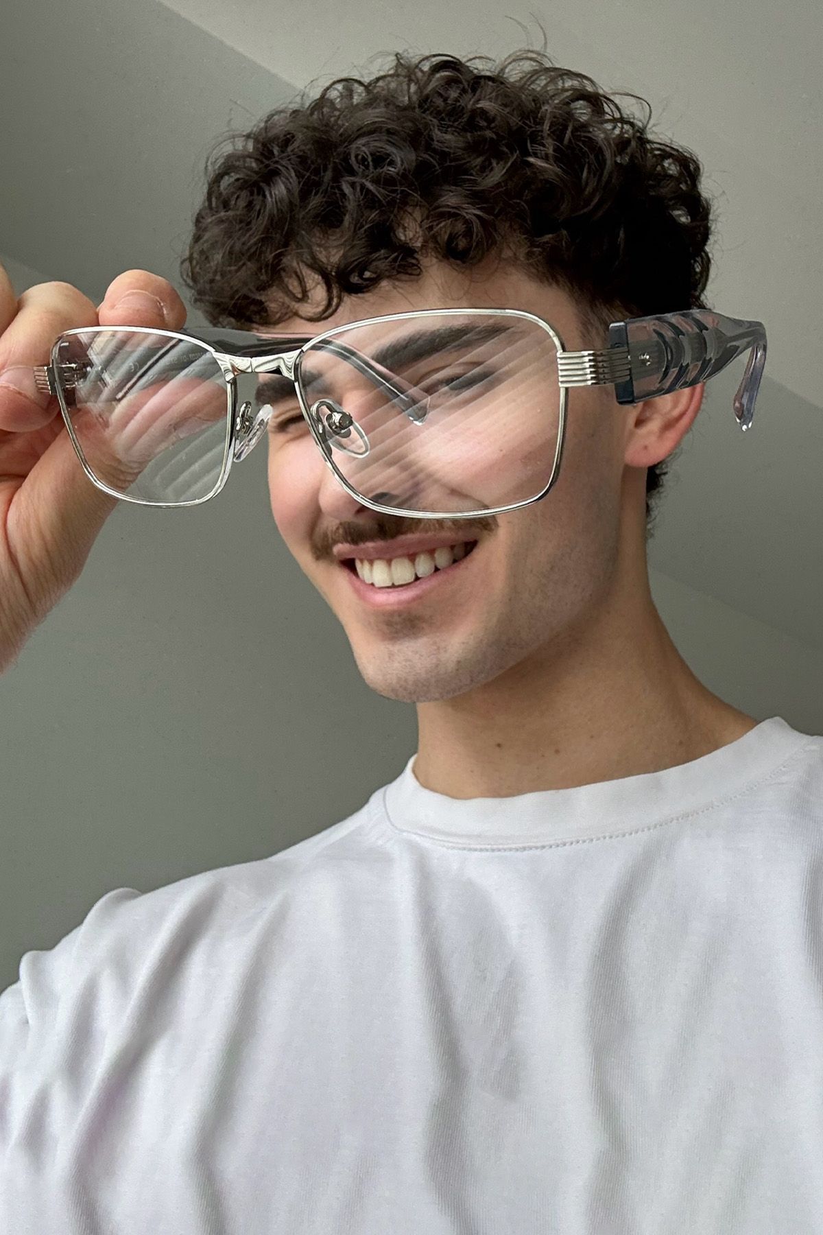 See the real world look of Graphic Assembly Vooglam glasses