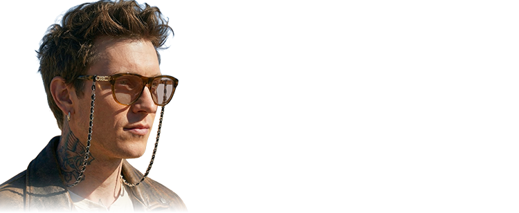 wearing Vooglam Moto Boho glasses O'Keeffe in nomad life style