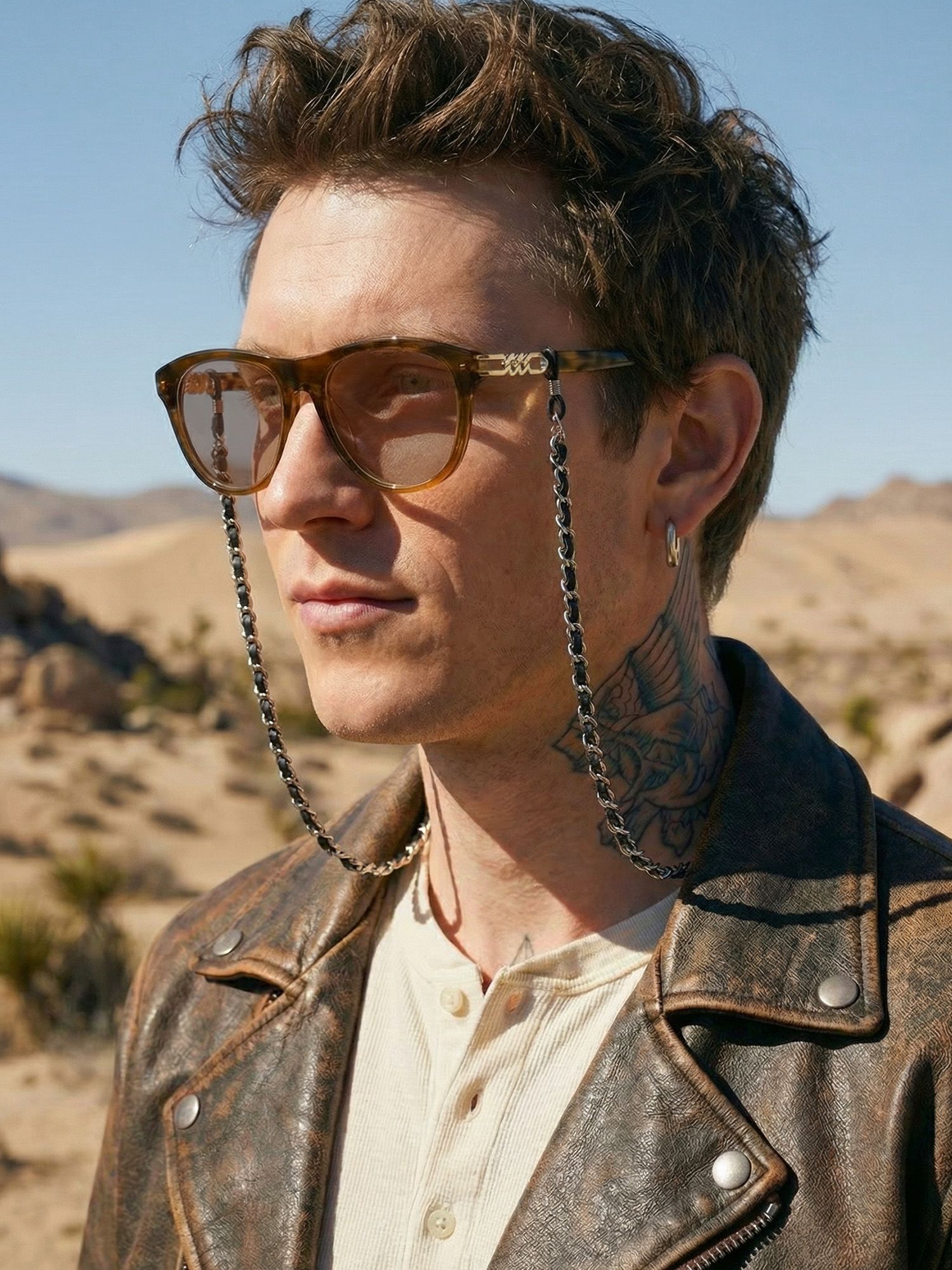 wearing Vooglam Moto Boho glasses O'Keeffe in nomad life style