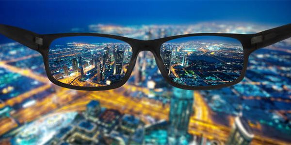 What are progressive multifocal lenses?