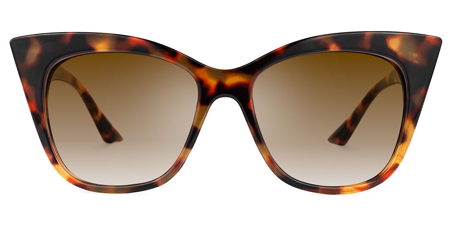 Gwin - Cat Eye Tortoise Sunglasses by Vooglam - Angle View