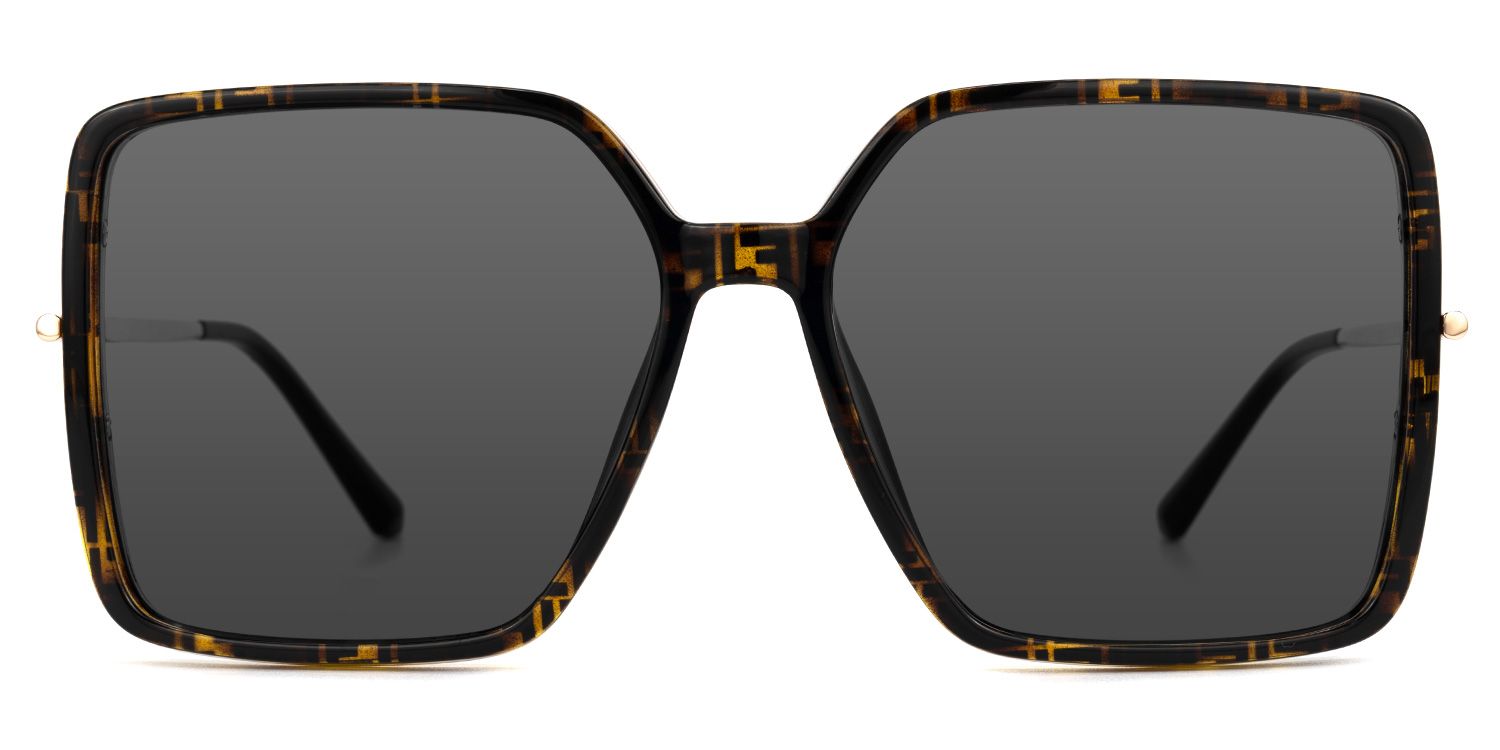 Bautista - Square Tortoise Sunglasses | Vooglam Angle View