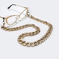 Twist Link Gold Glasses Chains | Vooglam.com Angle View