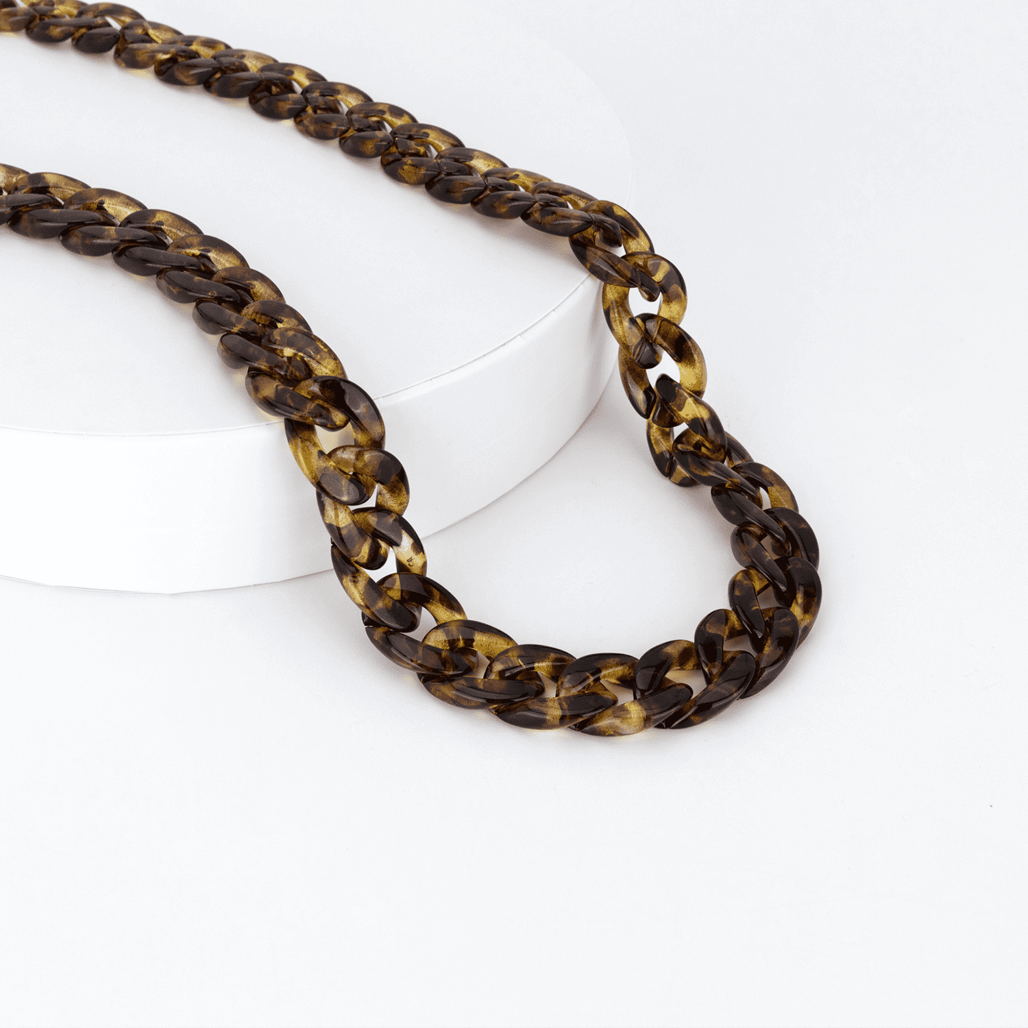 Retro Tortoise Glasses Chains | Vooglam.com Front View
