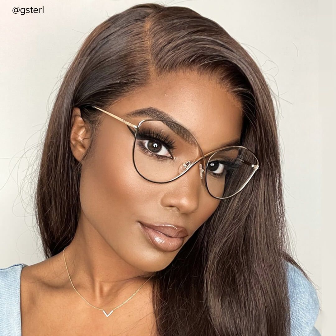 Female beauty @Gsterl wearing Vooglam women glasses