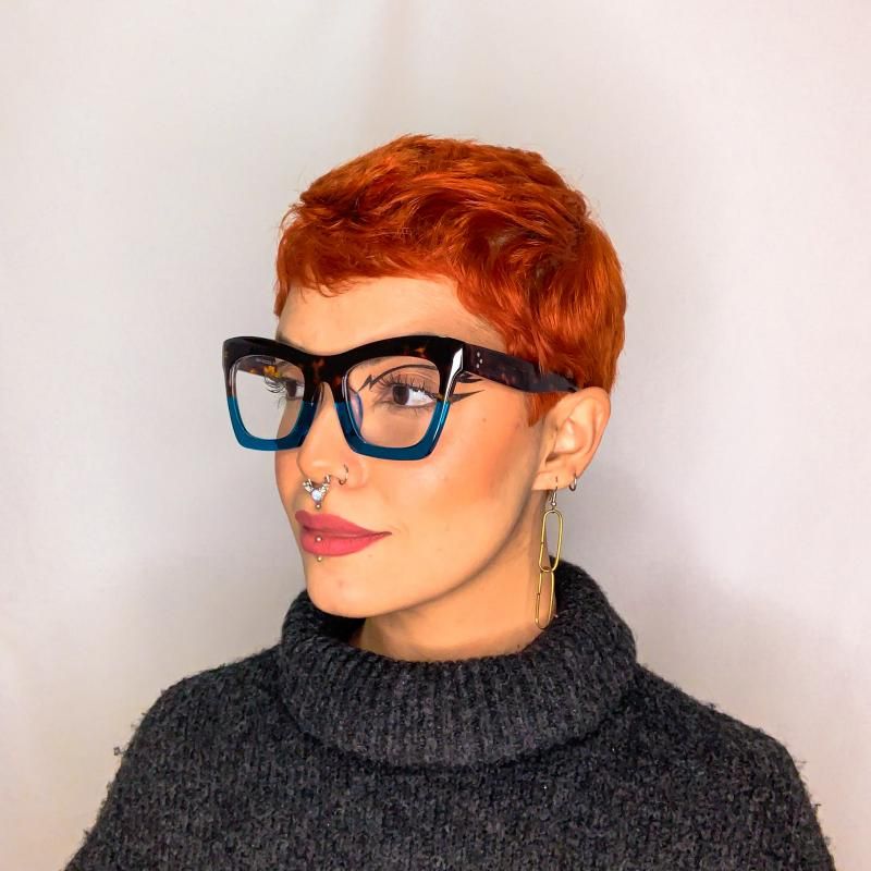 Vooglam review from carolvilarica: Very stylish! Great accessory to compliment any outfit. Very pleased! They are a very nice pair of eyeglasses. Just what I was hoping to buy. Nice product, great price.