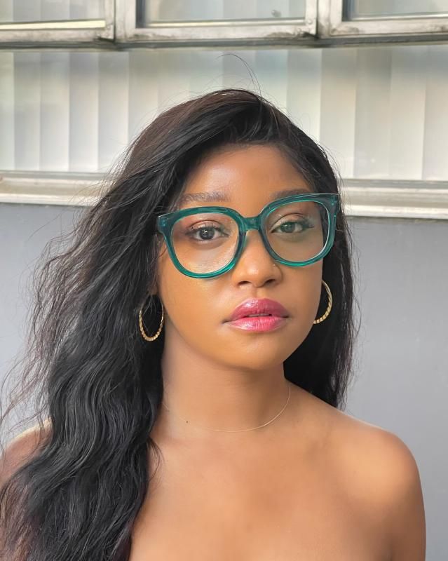 Vooglam review from daviedh: Not only are my new glasses stylish, lightweight and affordable, but they're perfect prescription-wise, and I love these glasses a lot. Super lightweight. Love them.
