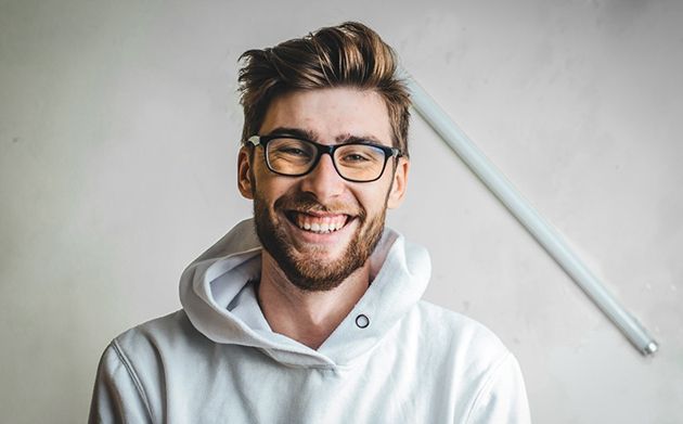 Fashionable and Designer Eyeglass Frames for Men | Vooglam
