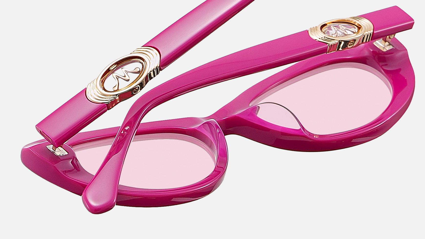 A sharper take on cat-eye