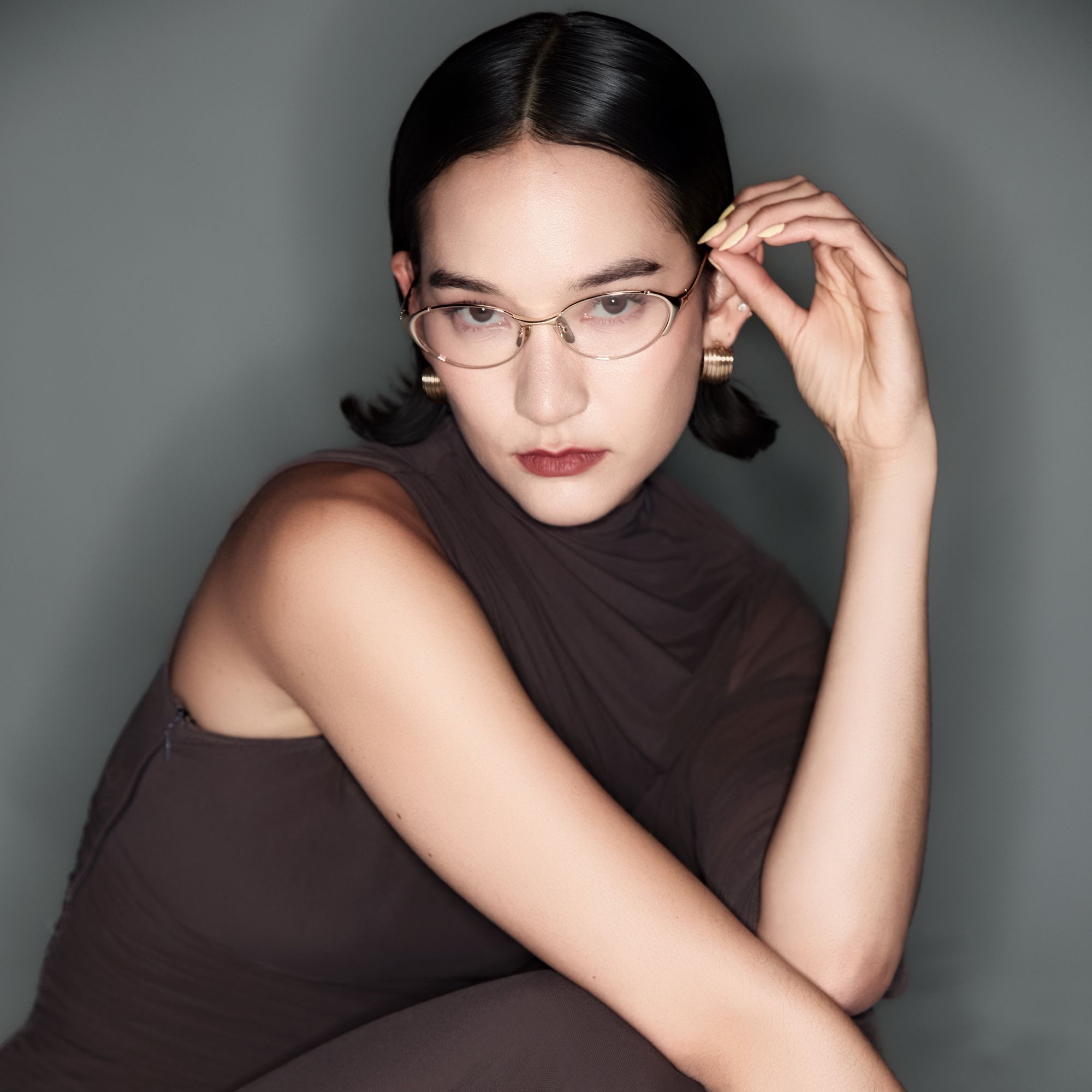 Explore the design story of Ebisu - Thin Rimmed Silver Oval Minimalist Glasses | Vooglam
