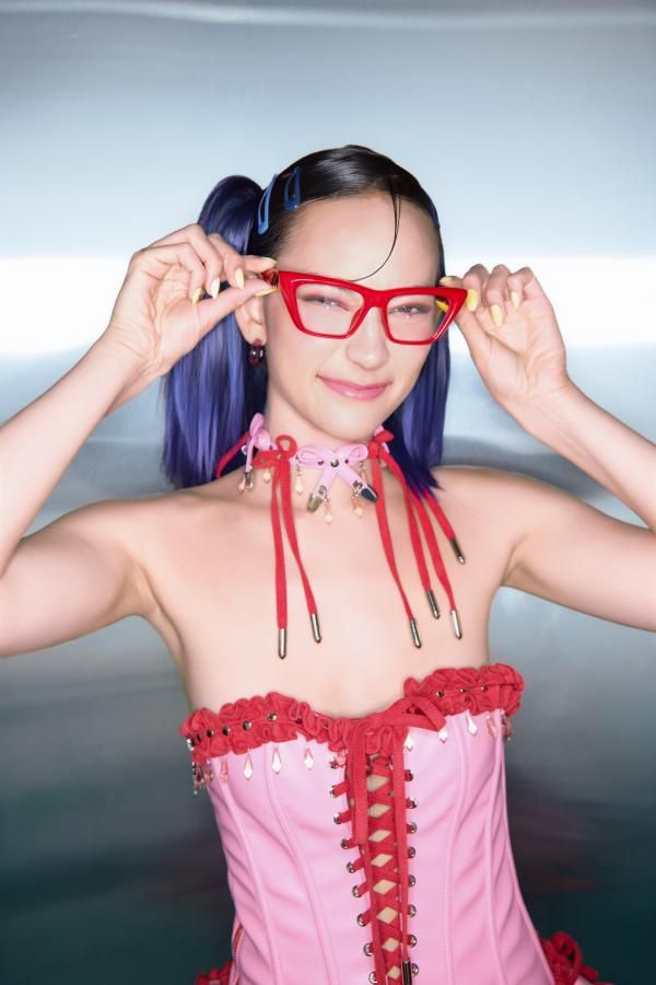 Explore the design story of Meguro - Puffy Red TR90 Cat Eye Rx Glasses | Vooglam