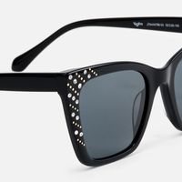 Glitz - Cat Eye Black Sunglasses | Vooglam Design Details