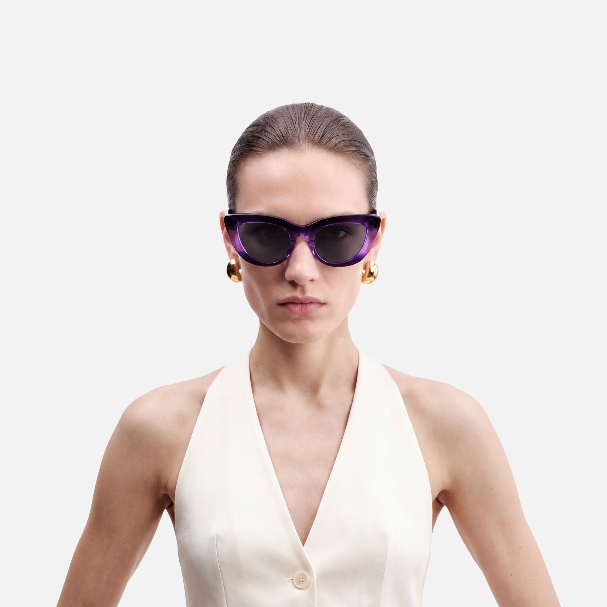 Pastora - Cat Eye Purple Sunglasses | Vooglam On Model 1