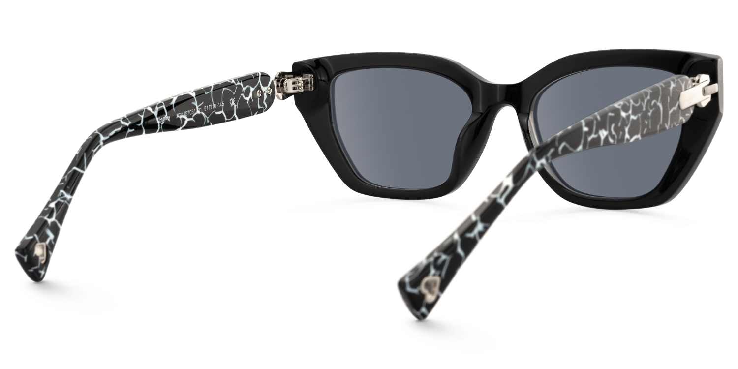 Naiara - Rectangle Black Sunglasses - 4