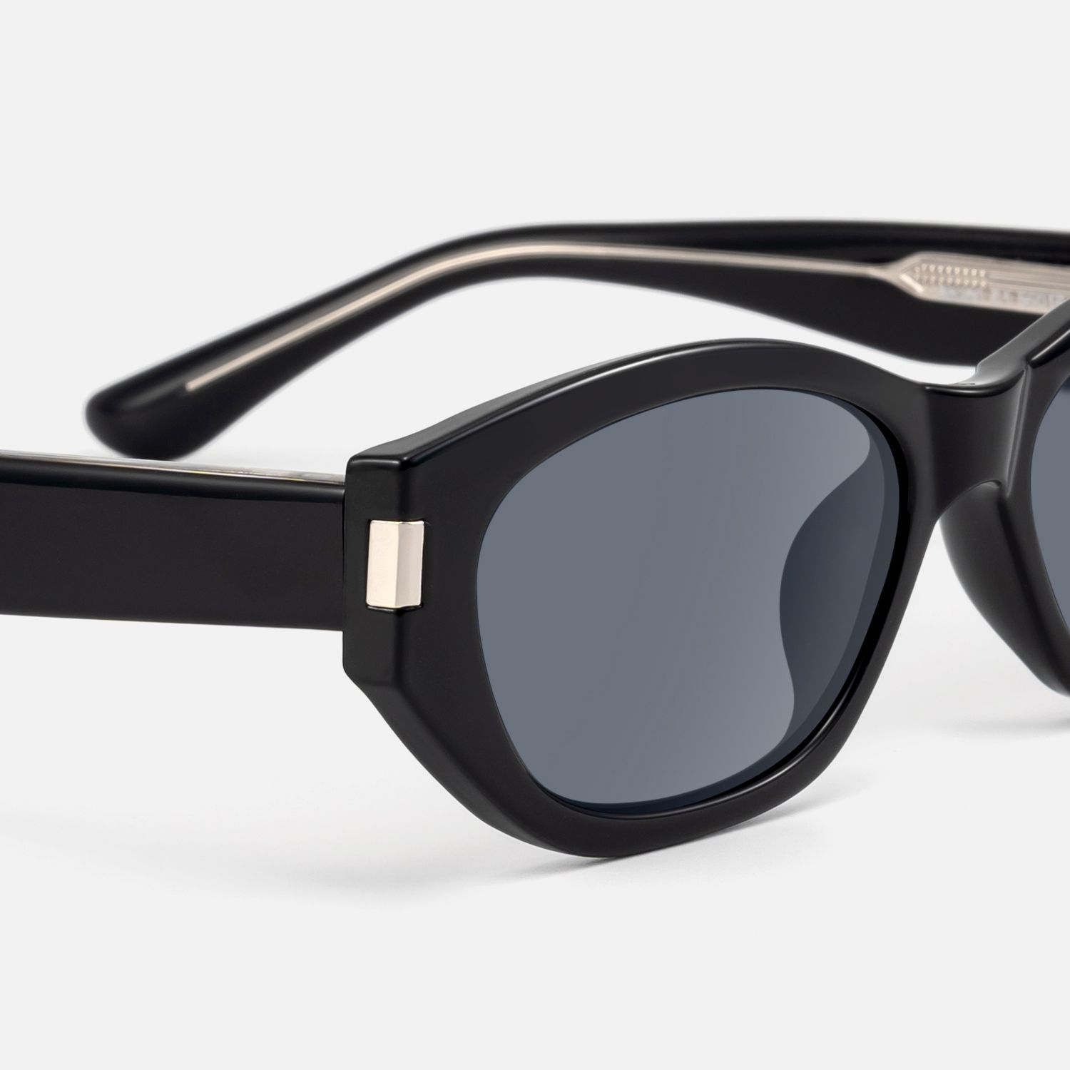 Reign - Geometric Black Sunglasses by Vooglam - Design Details
