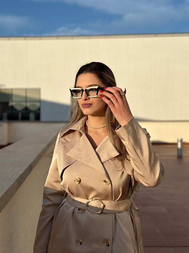 Vooglam review from nicoule____________: Nice design and excellent quality for a great price. I got these frames for my girlfriend and she loves them. Good quality and excellent price.