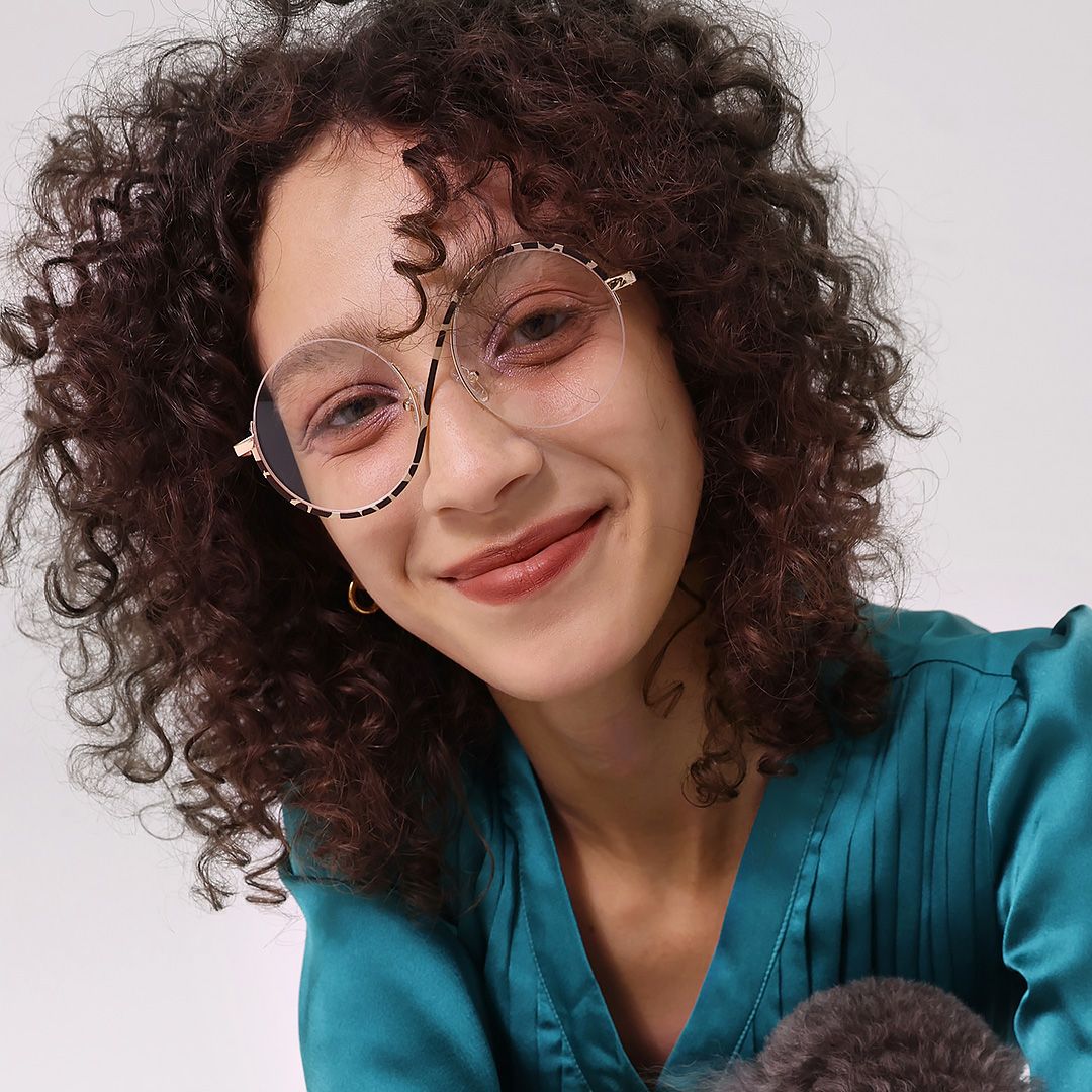 Manley - Eclectic Round Tortoiseshell Glasses by Vooglam - On Model